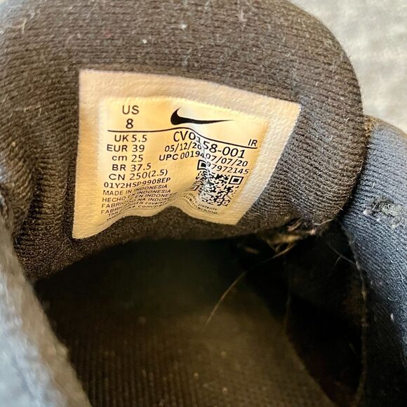 Nike Revolution 5 Black Metallic Gold CV0158-001 Womens Size 8 Running Sneakers - Picture 9 of 9